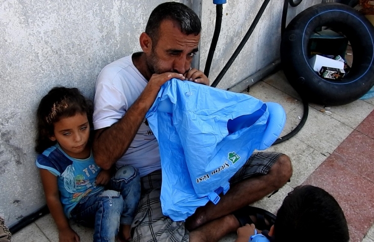 Çeşme’de 58 Kaçak Göçmen Yakalandı