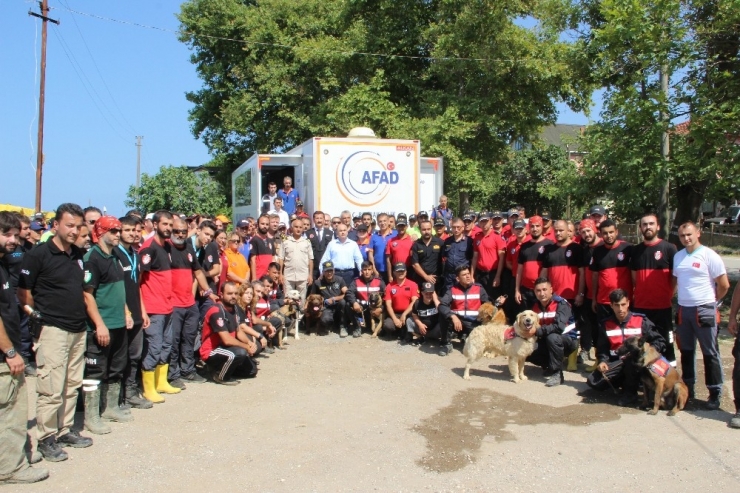 Sel Bölgesinde 12 Gün Boyunca Arama Yapan Ekipler Bölgeden Ayrıldı