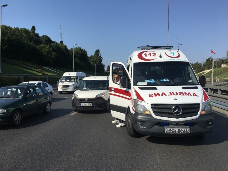 E-5 Karayolu’nda Dört Aracın Karıştığı Kaza: 1 Yaralı