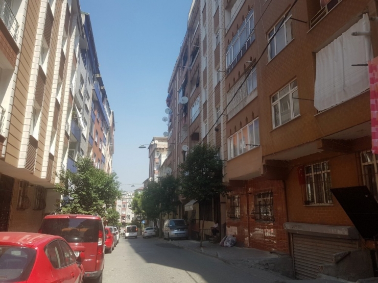 Çatı Katından Atılan 2,5 Yaşındaki Çocuk Yaşam Mücadelesi Veriyor