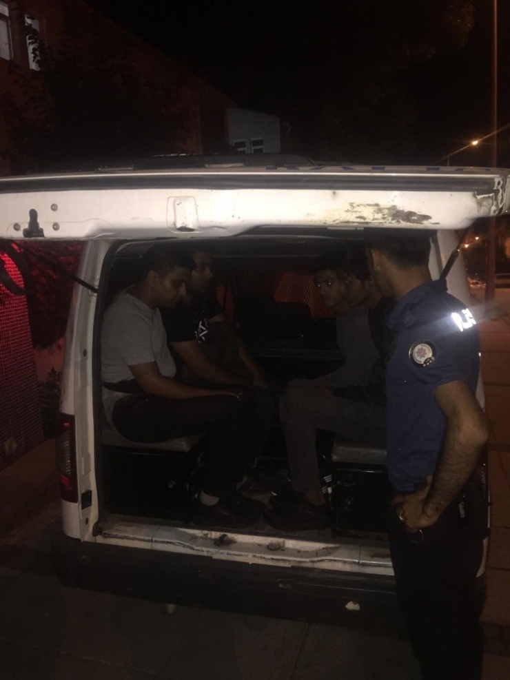 İstanbul’dan Aldığı Kaçak Göçmenlerle Tekirdağ’da Yakalandı