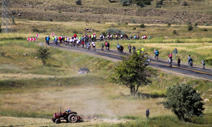 Bisikletçiler Festa 2200’de Erciyes’i Yaşayıp Kayseri’yi Keşfettiler