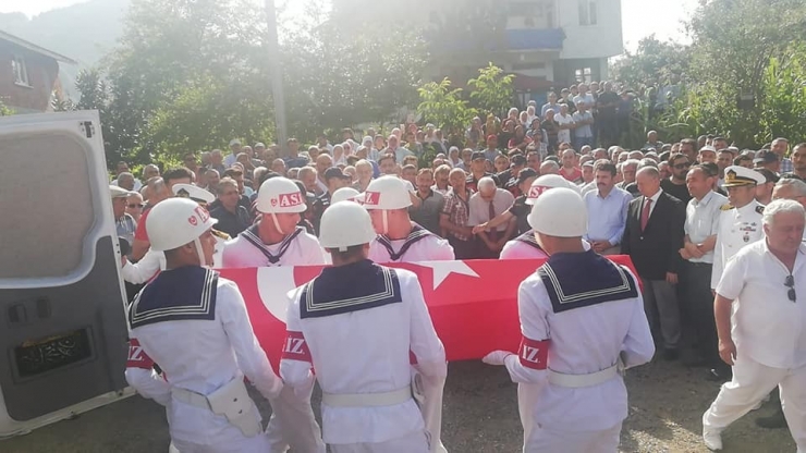 Denizde Boğularak Ölen Asker Son Yolculuğuna Uğurlandı