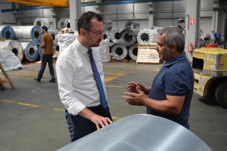 Yunusemre Sanayi Komisyonu Sorunları Yerinde Dinledi