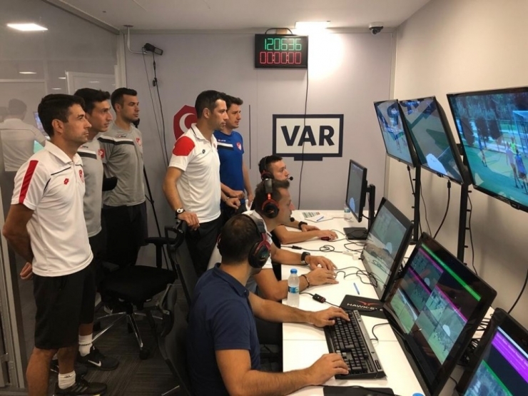 Üst Klasman Hakemleri Sezon Öncesi Hazırlık Kampı Devam Ediyor