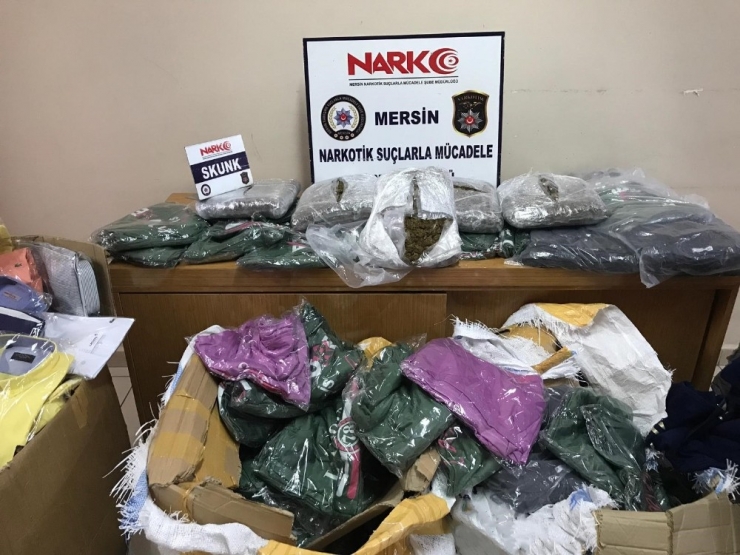Uyuşturucu Sevkiyatçıları Polisi Bile Şaşkına Çevirdi