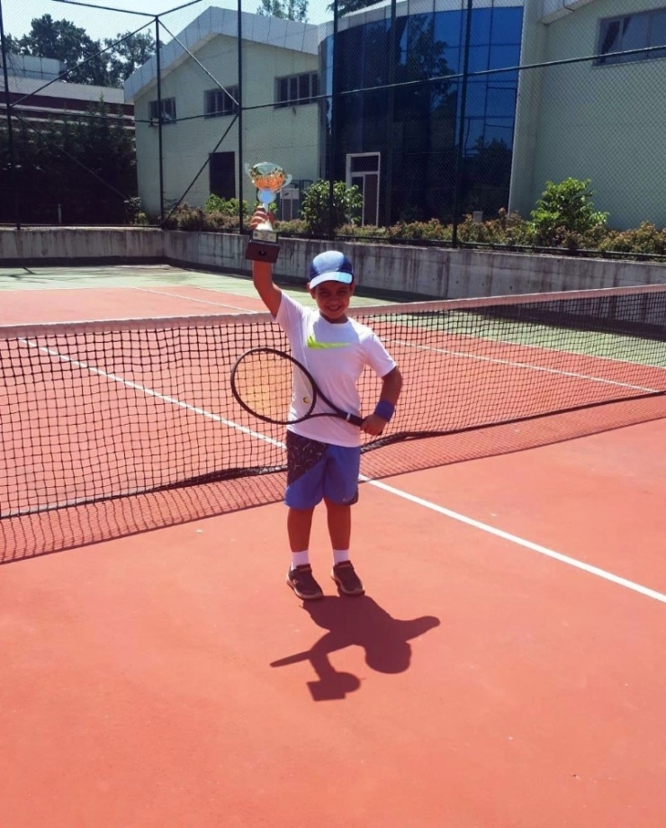 Yaz Kupası’nda Altın Madalya Osmangazi’nin