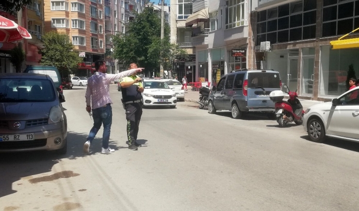 Otomobilin Çarptığı Küçük Çocuk Yaralandı