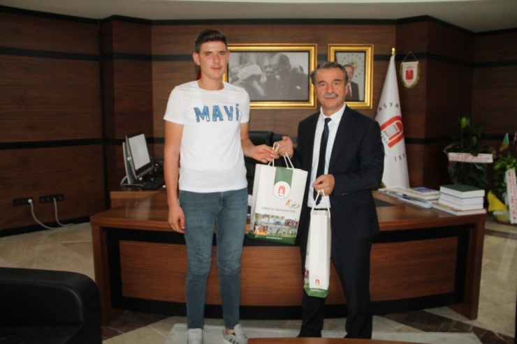 Hurda Parçalardan Araç Yapan Gence Üniversite Sahip Çıktı