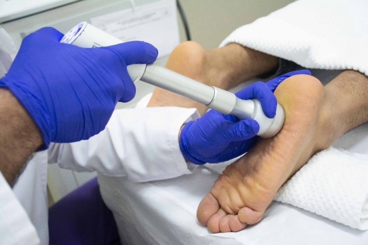 Topuk Dikenine “Şok Dalga” İle Tedavi