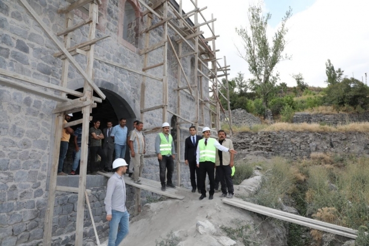 Beylerbeyi Sarayı’nın Restorasyon Çalışmaları Sürüyor