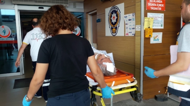 Otomobilin Çarptığı Yaya Ölümden Döndü