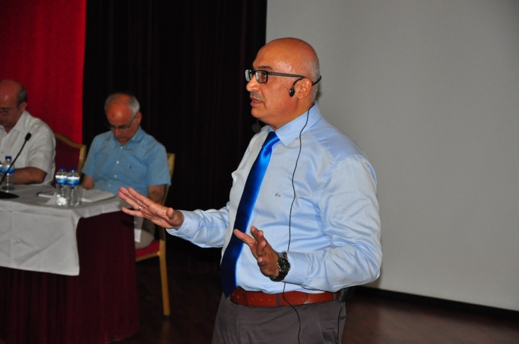 Yeni Rektör Hızlı Başladı, Hastanenin Profesör Ve Personeliyle Toplantı Yaptı