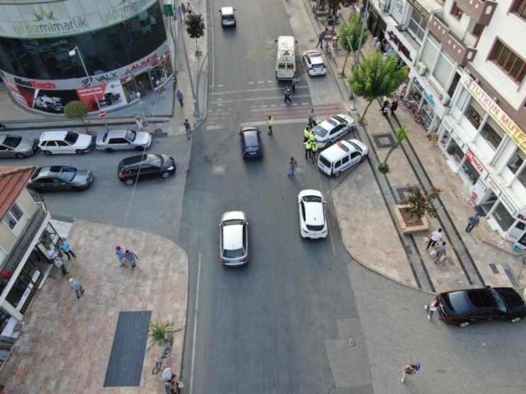 Polis Yaya Önceliğini Dronle Kontrol Ediyor