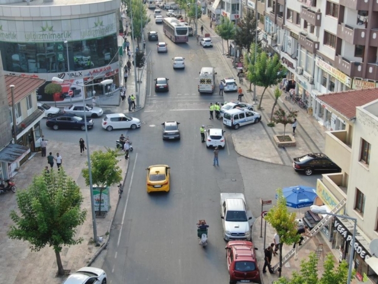 Polis Yaya Önceliğini Dronle Kontrol Ediyor