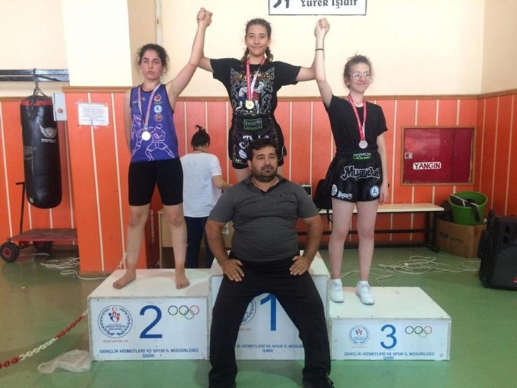 Şehzadeler’in Sporcuları Şampiyonaya Damga Vurdu