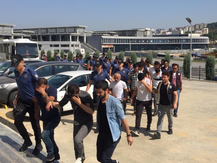 25 Kişilik Kredi Dolandırıcılığı Çetesinden 12’si Tutuklandı