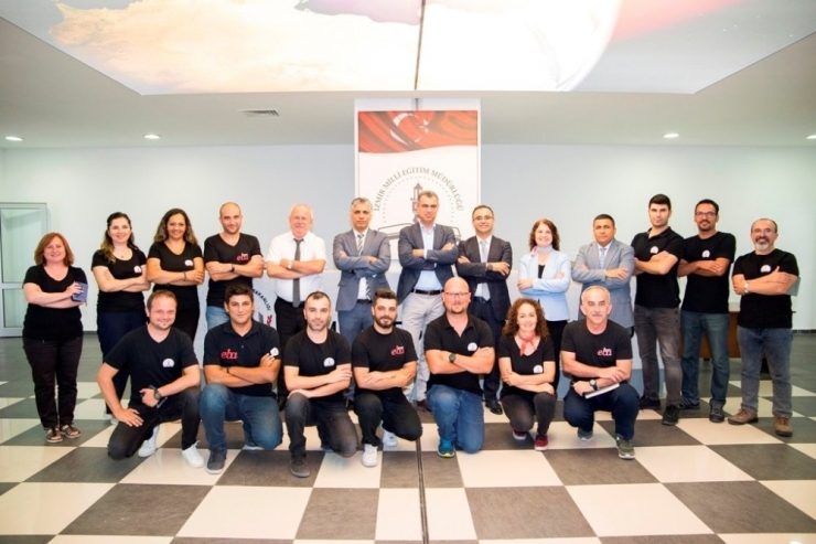 Doç. Dr. Boyacı, İzmirli Eğitimcilerle Bir Araya Geldi