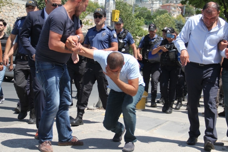 Mke Ankaragücü’nün Olağanüstü Genel Kurulu Öncesinde Biber Gazlı Müdahale