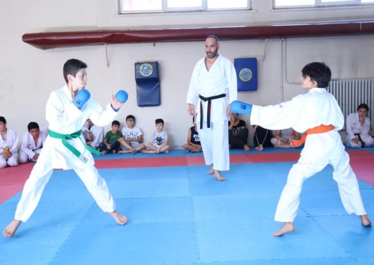 Sivas’ta Karate Yaz Okulu Devam Ediyor