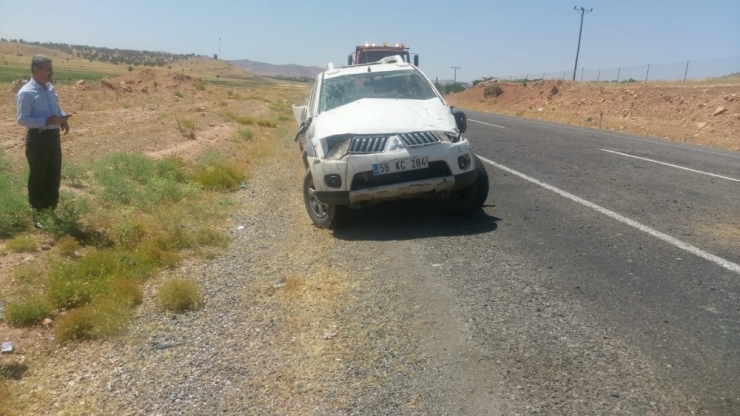 Takla Atan Araçtan Burnu Bile Kanamadan Kurtuldu