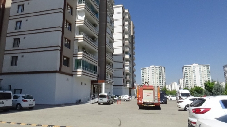 Yatak Odasında İçtiği Sigara Sonu Oluyordu