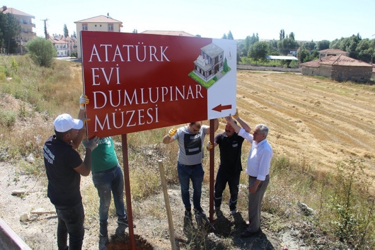 Dumlupınar’da Tabela Montaj Çalışmaları