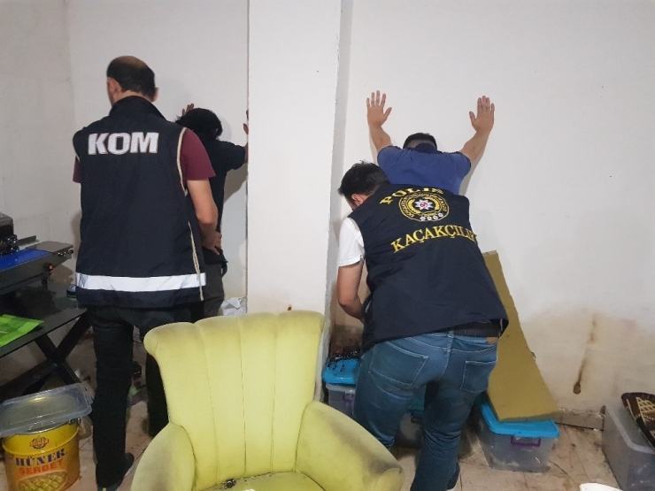 Gaziosmanpaşa’da 1 Milyon Lira Değerinde Nargile Tütünü Ele Geçirildi