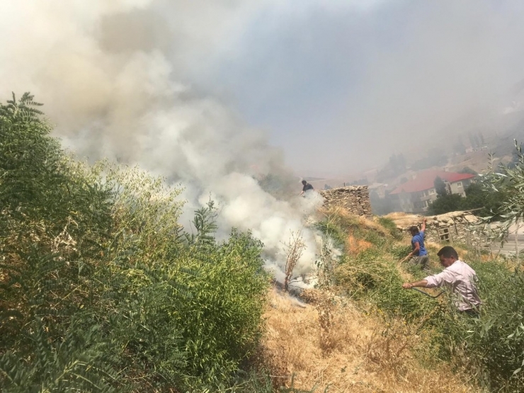 İran Sınırında Korkutan Yangın