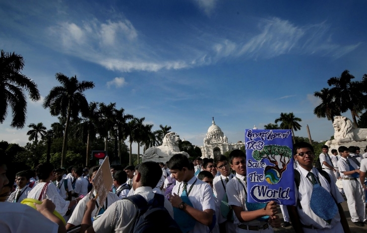 Hindistan’da İklim Değişikliğine Dikkat Yürüyüşü
