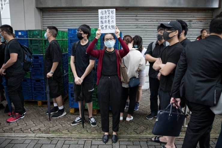 Hong Kong’da 44 Protestocu Hakim Karşısında