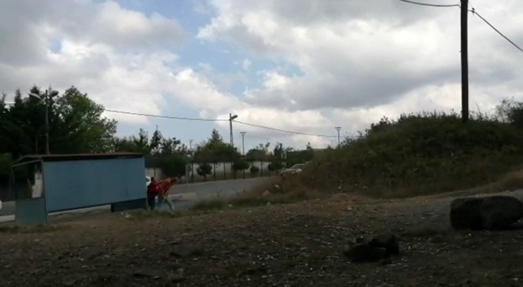 Kadın, Tartıştığı Erkek Arkadaşını Herkesin İçinde Tokatladı