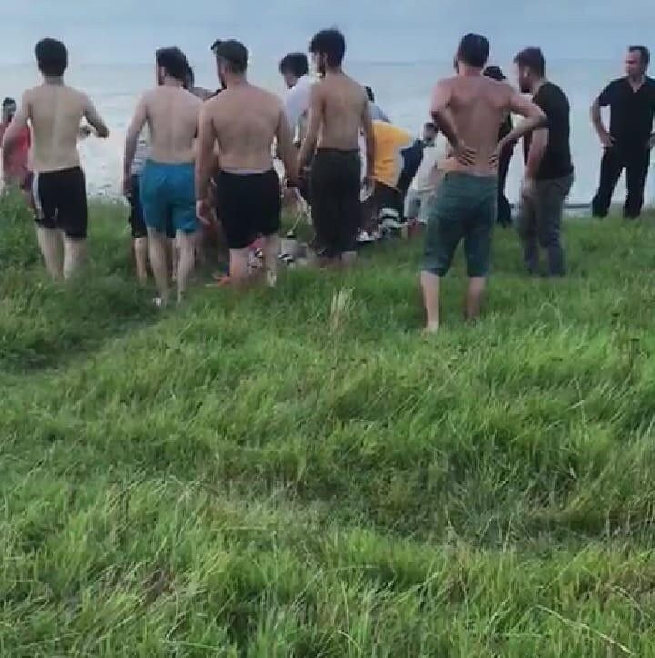 Arkadaşını Kurtarmak İsterken Kendi Boğuldu