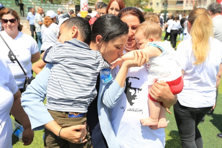 Selçuk Belediye Başkanı Akrabalarını İşe Aldığı İddialarını Yalanladı