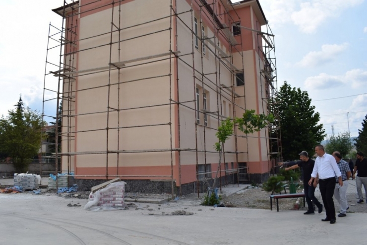 Sungurlu’da Okullar Bakıma Alındı