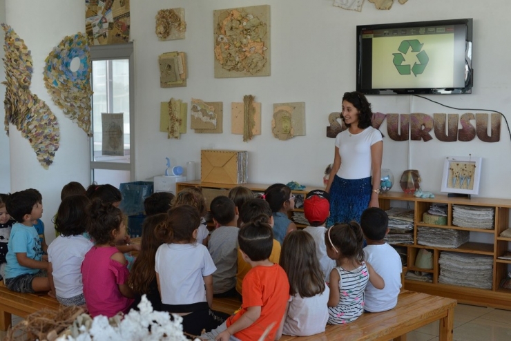 Geri Dönüşüm Bilinci Aşılanıyor