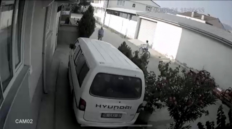 İlaç Tankerinde Can Veren Küçük Çocuğun Son Anları Kamerada