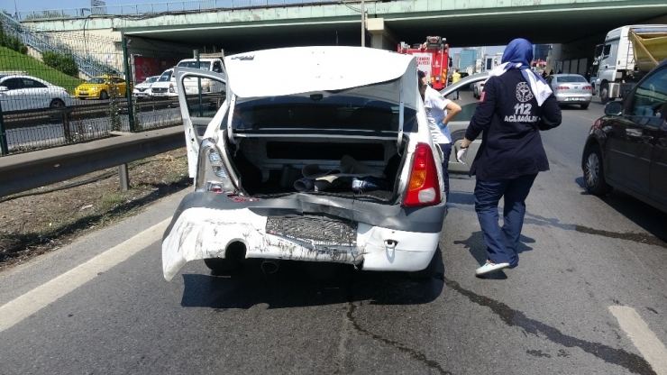 E-5’te 4 Araç Birbirine Girdi: 1 Yaralı