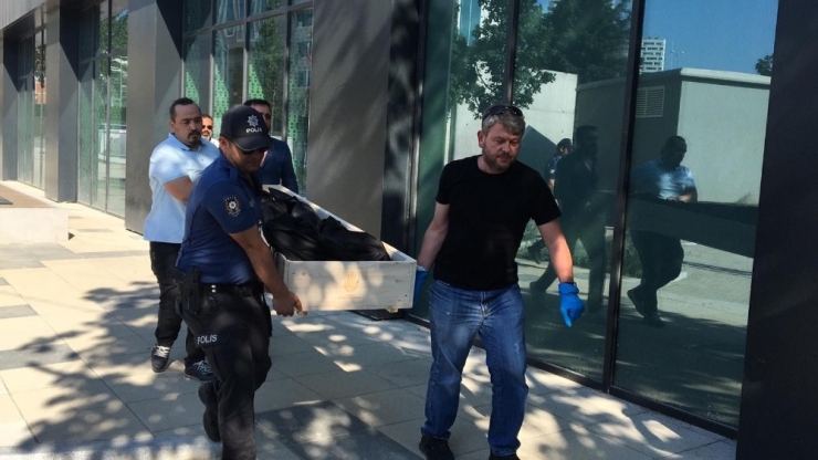 Bacakları Kopuk Halde Cesedi Bulunan Kadının İran Asıllı Olduğu Öğrenildi