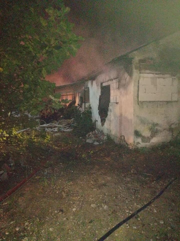 Plastik Malzemelerin Bulunduğu Depo Alev Alev Yandı