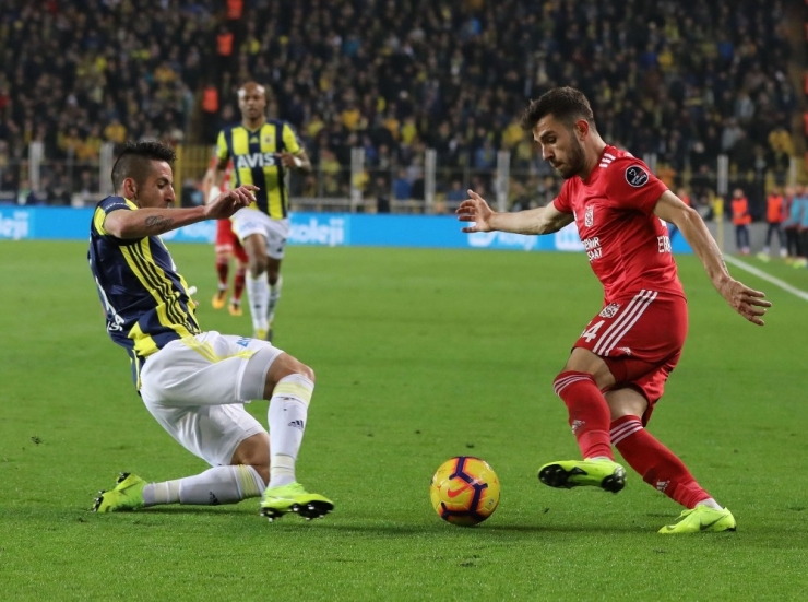 Sivasspor, Cumhuriyet Kupası’nda Fenerbahçe’yi Ağırlayacak