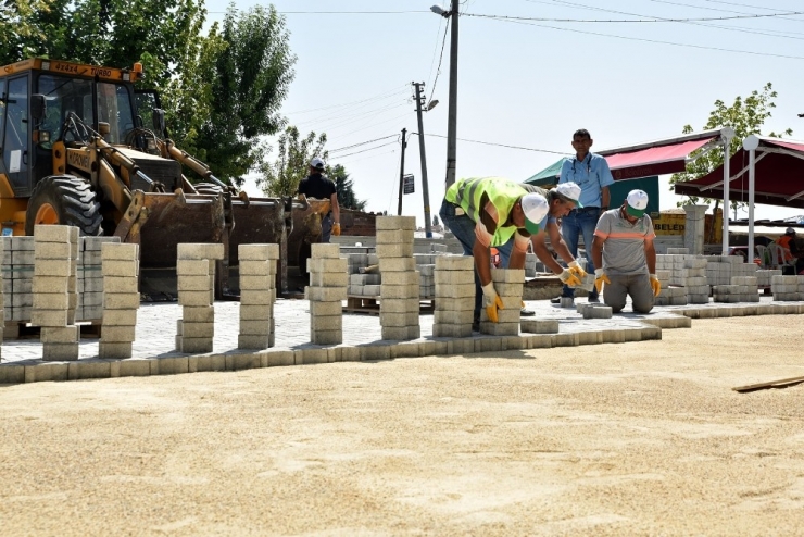 Tepebaşı Belediyesinden Cami Bahçelerini Güzelleştirme Çalışmaları