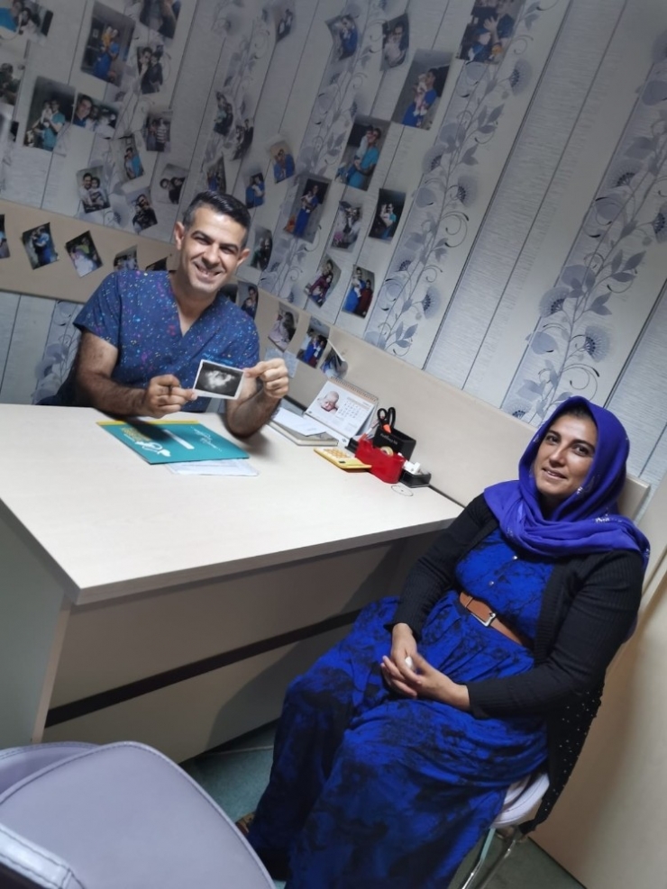 Eltilerin Çocuk Özlemi, Aynı Doktorda Gördükleri Tedavi İle Sona Erdi