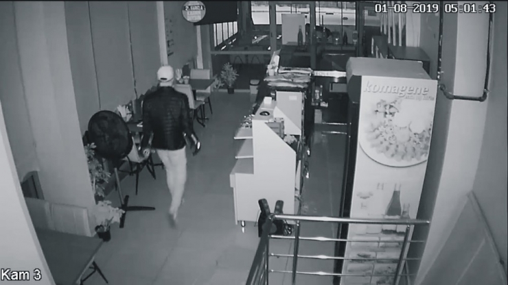 Pişkin Hırsız Soyduğu İş Yerinde Çiğ Köfte Yedi