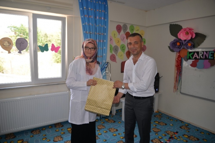 Bilecik Belediye Başkan Yardımcısı Gürses, Kur’an Kursundaki Öğrencileri Ziyaret Etti