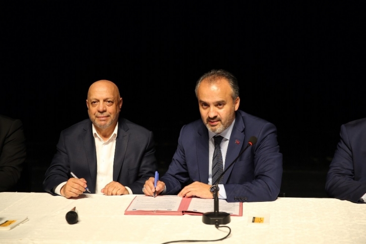 Bursa Büyükşehir’de Toplu Sözleşme Sevinci