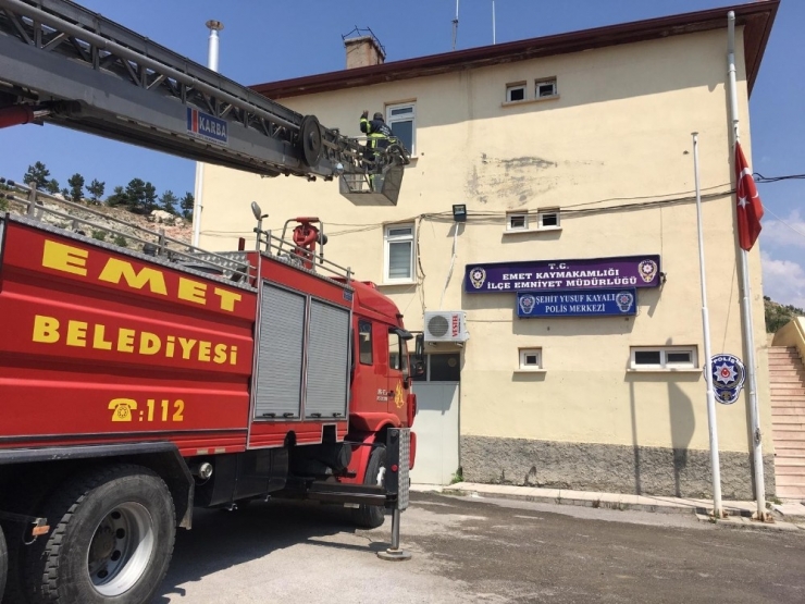 Emet’te Emniyet Müdürlüğü Personeline Yangın Söndürme Eğitimi
