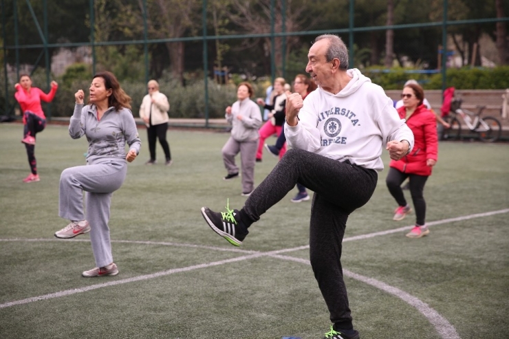 Kadıköylüler Ünlü Sporcuların Hocalığında Spor Yapıyor