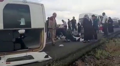 Kars’ta Hasta Taşıyan Diyaliz Aracını Rüzgar Devirdi: 8 Yaralı