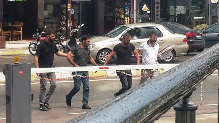 Gölcük’te Hırsızlık Yapan 2 Kişi Yakalandı